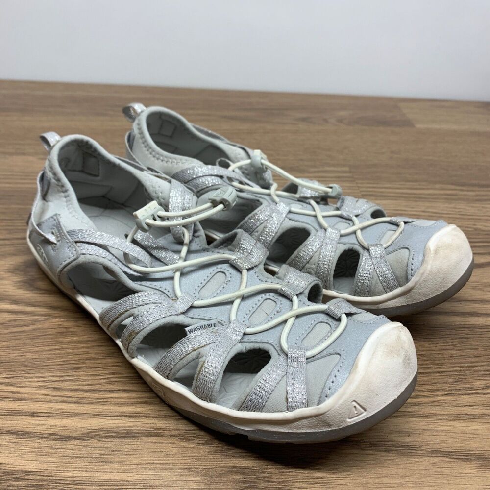 Keen Moxie Youth Girls Size 5 Silver Sparkle Hiking Waterproof Sandals 1018360‎